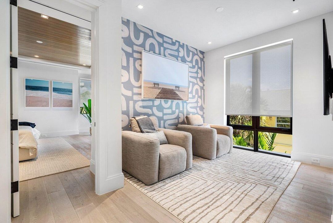 На продажу: $3,825,000 (4 спален, 3 ванн, 3001 Квадратных фут)