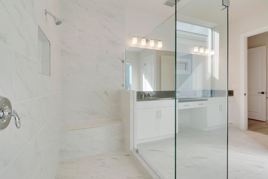 For Rent: $5,500 (3 beds, 2 baths, 2411 Square Feet)