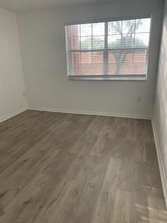 合同活跃: $330,000 (3 贝兹, 2 浴室, 1296 平方英尺)