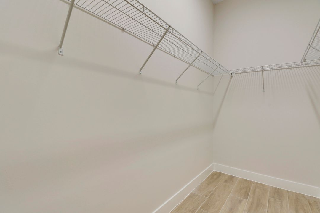 For Rent: $5,500 (3 beds, 2 baths, 2411 Square Feet)