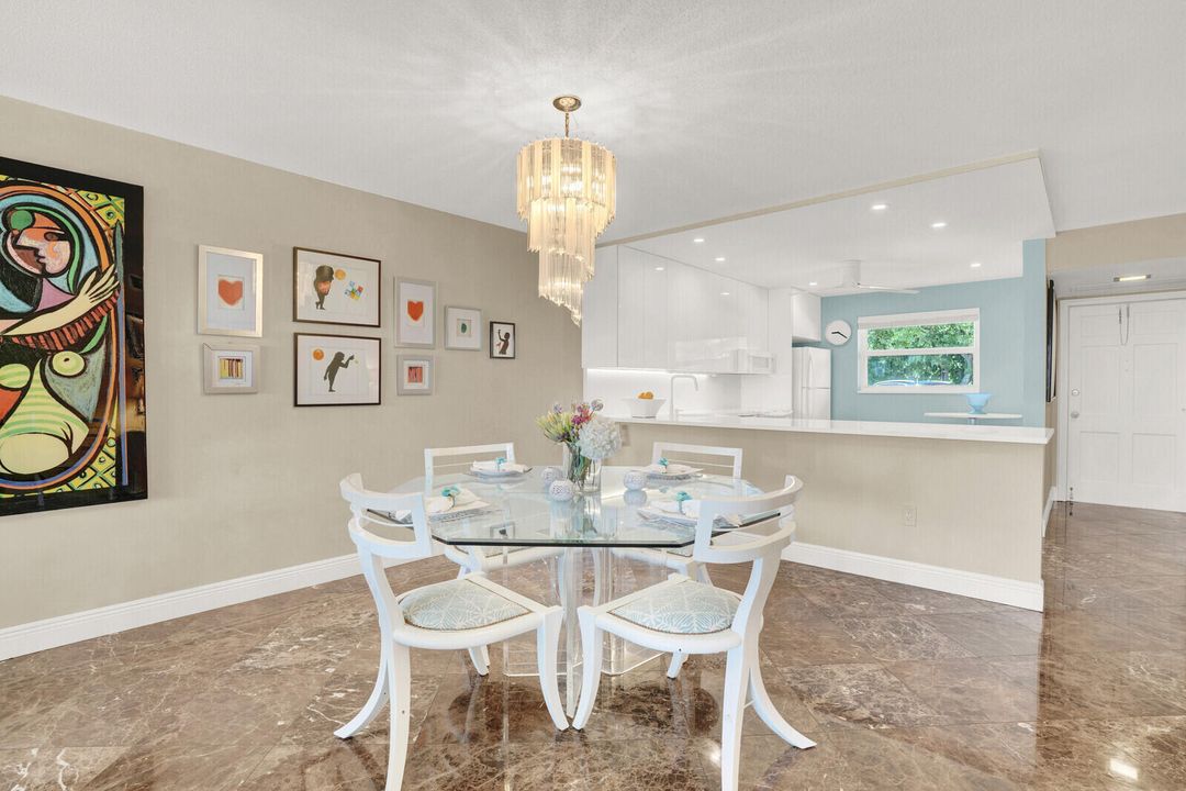 待售: $550,000 (2 贝兹, 2 浴室, 1260 平方英尺)