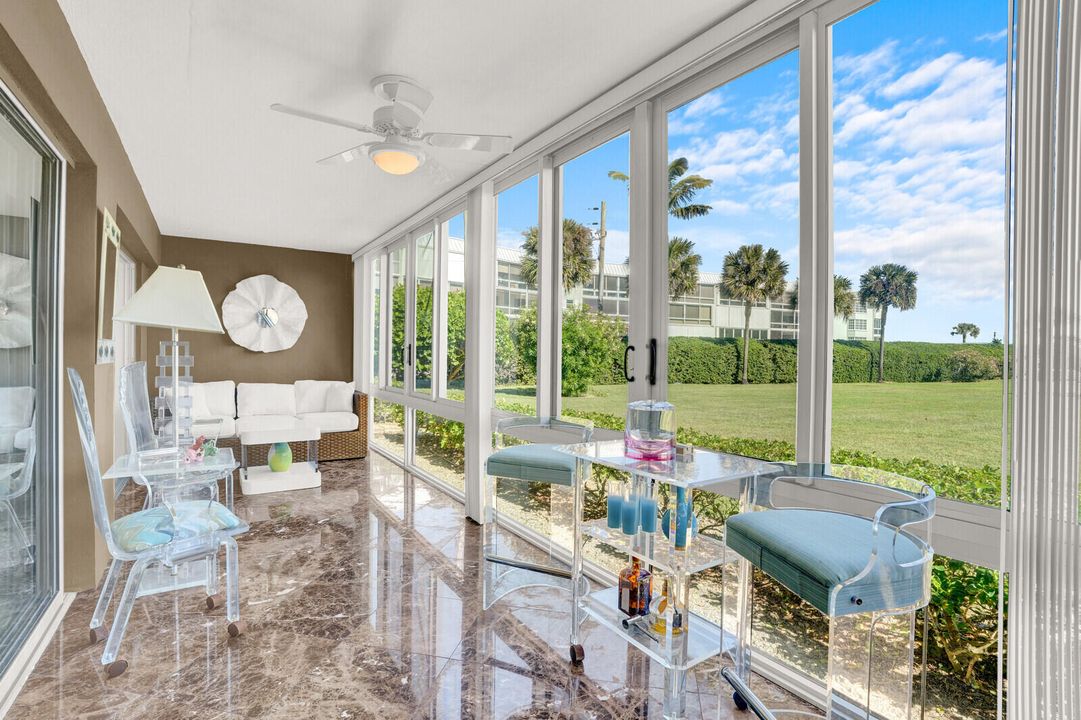 待售: $550,000 (2 贝兹, 2 浴室, 1260 平方英尺)