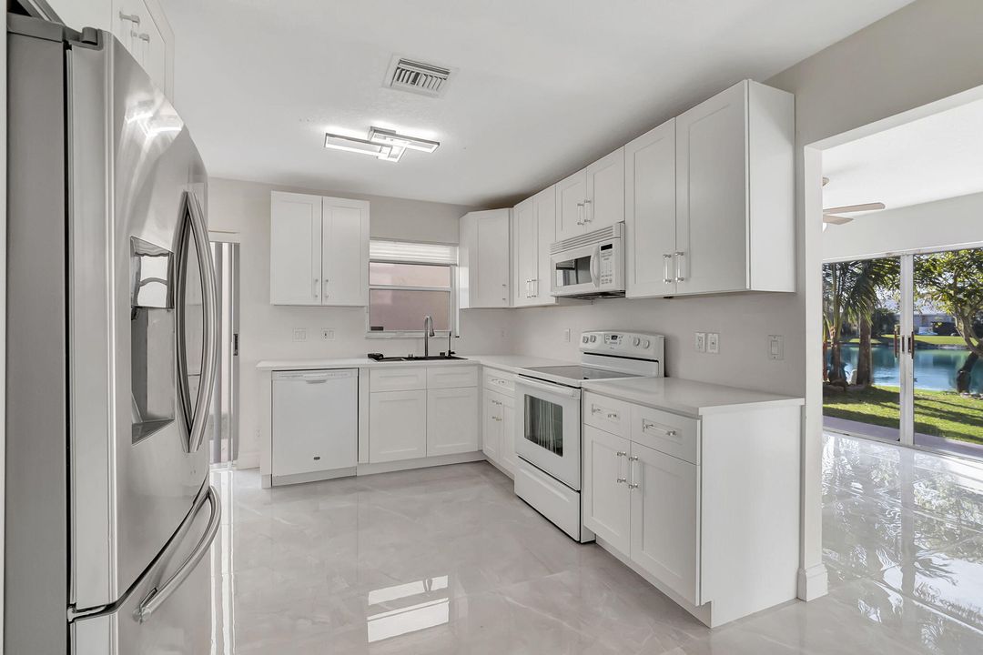 For Rent: $4,000 (3 beds, 2 baths, 1896 Square Feet)