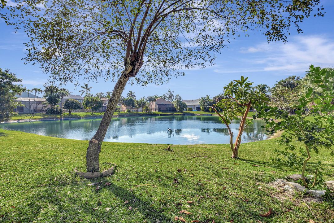 For Rent: $4,000 (3 beds, 2 baths, 1896 Square Feet)