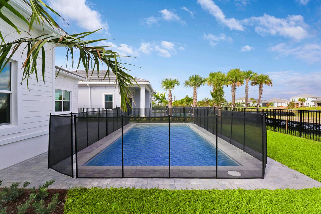 For Rent: $5,500 (3 beds, 2 baths, 2411 Square Feet)