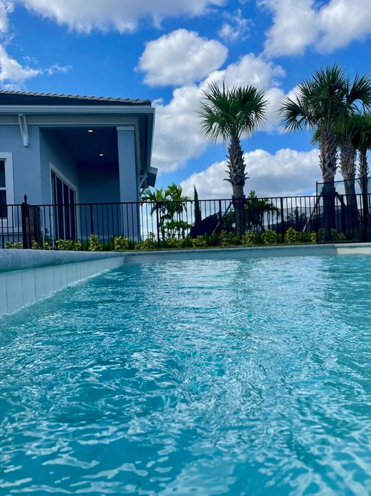 For Rent: $5,500 (3 beds, 2 baths, 2411 Square Feet)