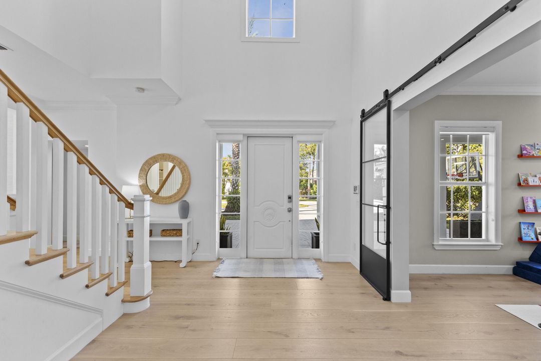 合同活跃: $4,255,000 (5 贝兹, 5 浴室, 4296 平方英尺)