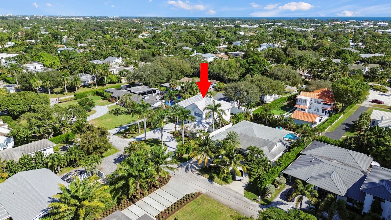 合同活跃: $4,255,000 (5 贝兹, 5 浴室, 4296 平方英尺)