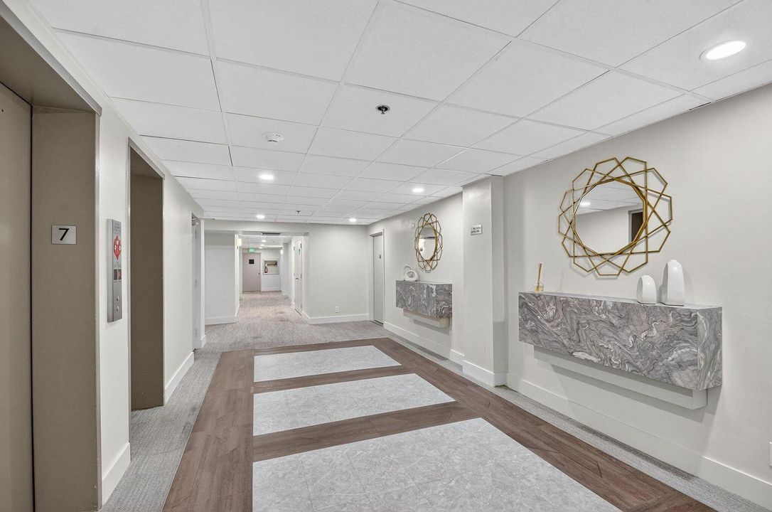 Activo con contrato: $4,350 (2 camas, 2 baños, 1100 Pies cuadrados)