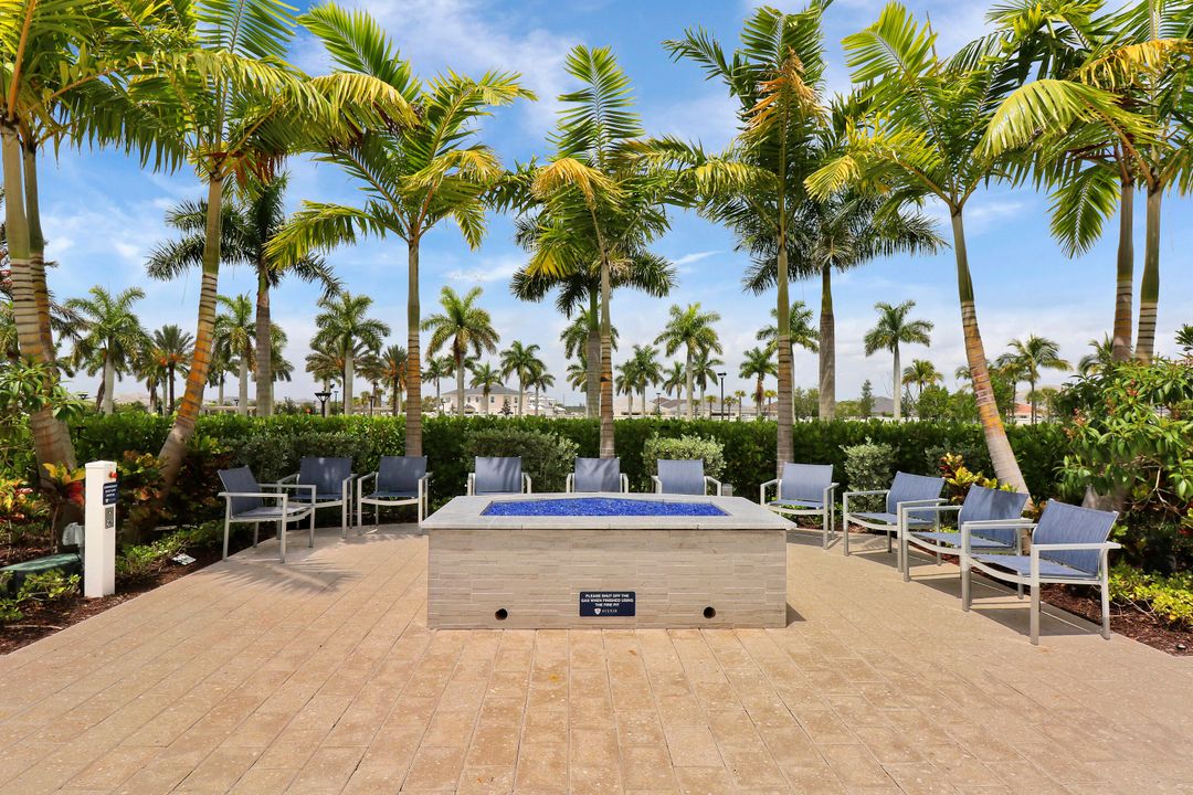 For Rent: $5,500 (3 beds, 2 baths, 2411 Square Feet)