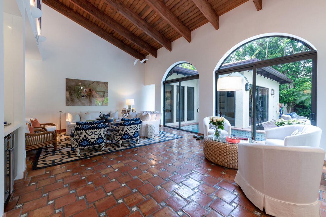 For Rent: $40,000 (3 beds, 4 baths, 2903 Square Feet)