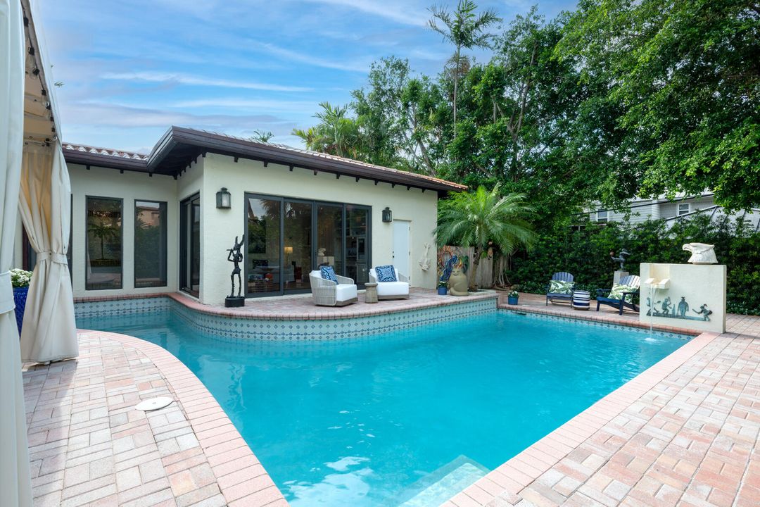 For Rent: $40,000 (3 beds, 4 baths, 2903 Square Feet)