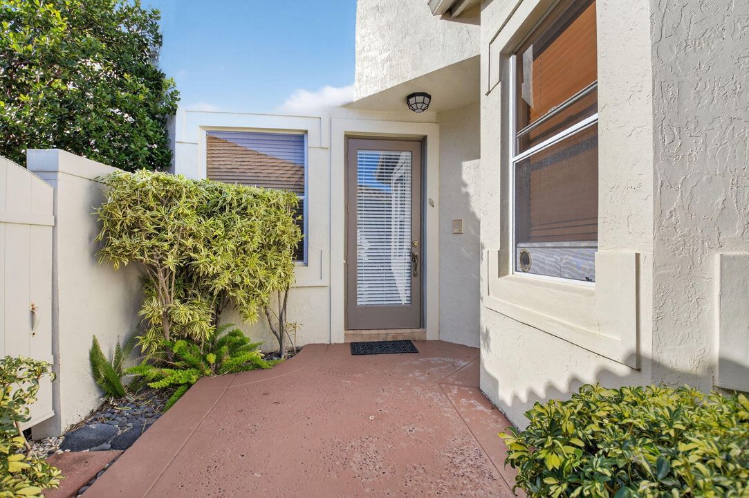 待售: $799,000 (4 贝兹, 3 浴室, 2387 平方英尺)