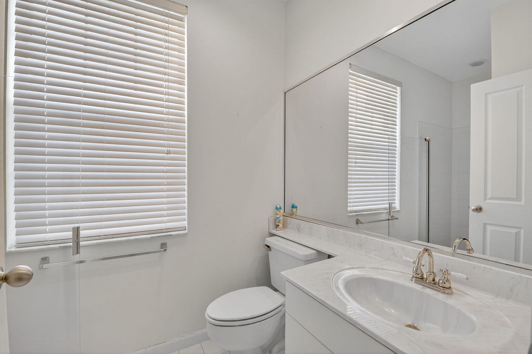 待售: $799,000 (4 贝兹, 3 浴室, 2387 平方英尺)