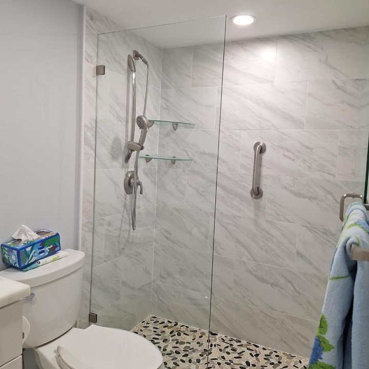 For Sale: $298,500 (2 beds, 2 baths, 1008 Square Feet)