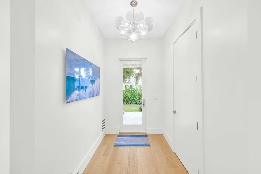 For Sale: $3,750,000 (4 beds, 5 baths, 3500 Square Feet)