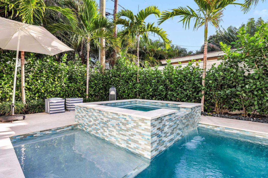 For Sale: $3,750,000 (4 beds, 5 baths, 3500 Square Feet)