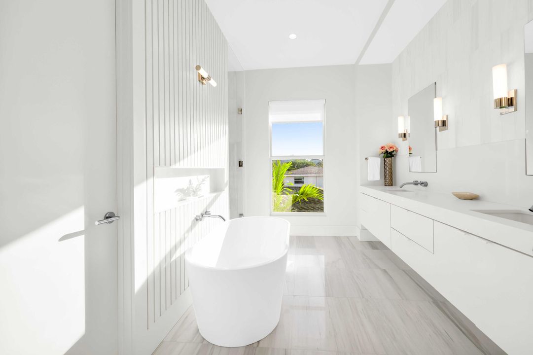 For Sale: $3,750,000 (4 beds, 5 baths, 3500 Square Feet)