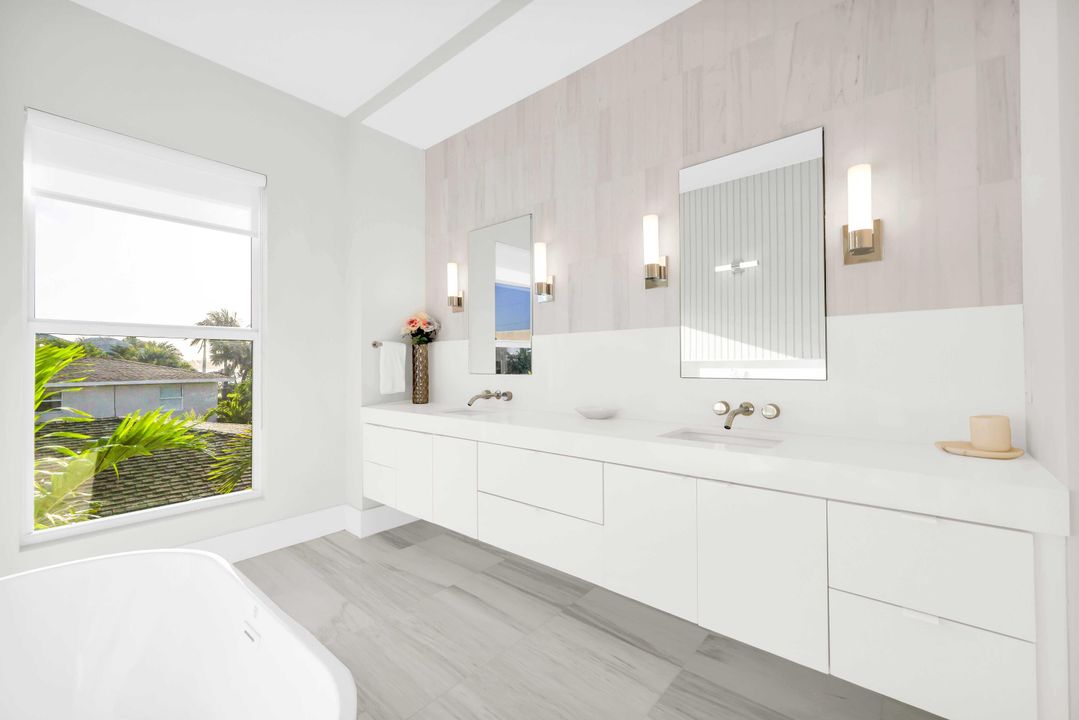 For Sale: $3,750,000 (4 beds, 5 baths, 3500 Square Feet)