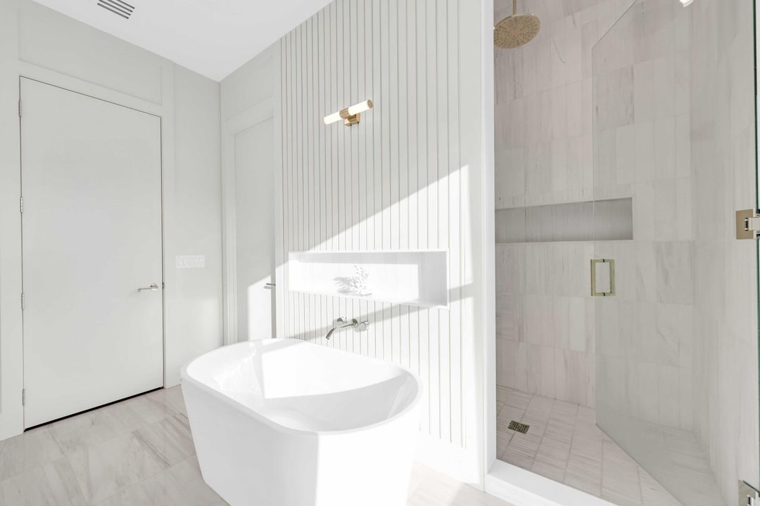 For Sale: $3,750,000 (4 beds, 5 baths, 3500 Square Feet)