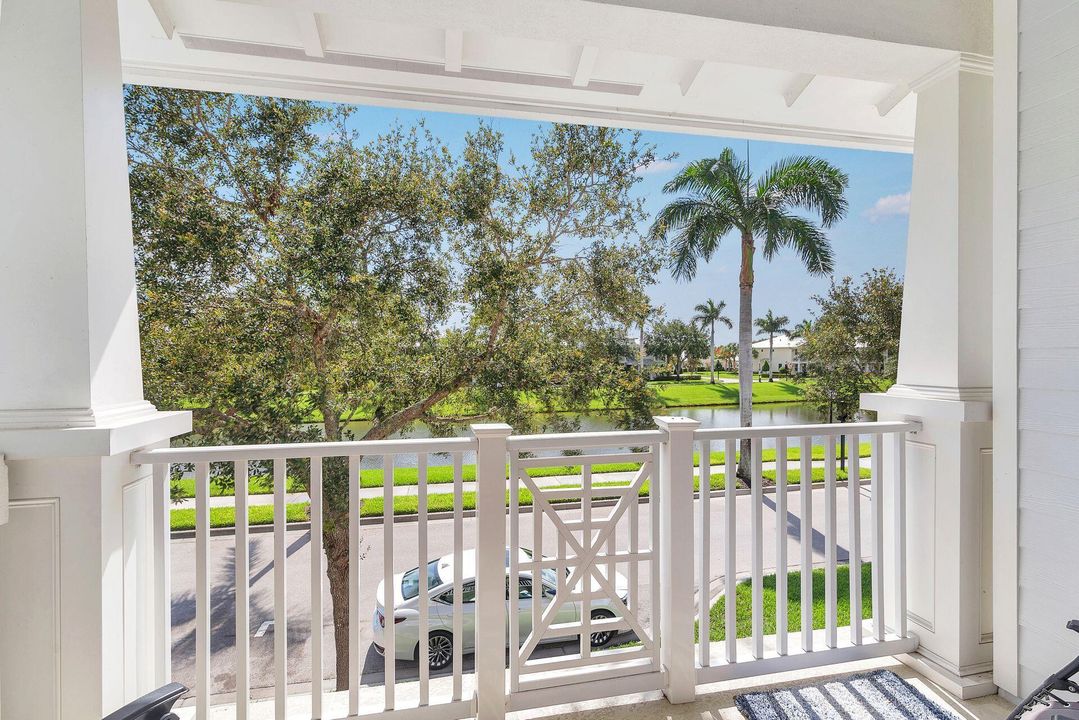 合同活跃: $600,000 (3 贝兹, 2 浴室, 1533 平方英尺)