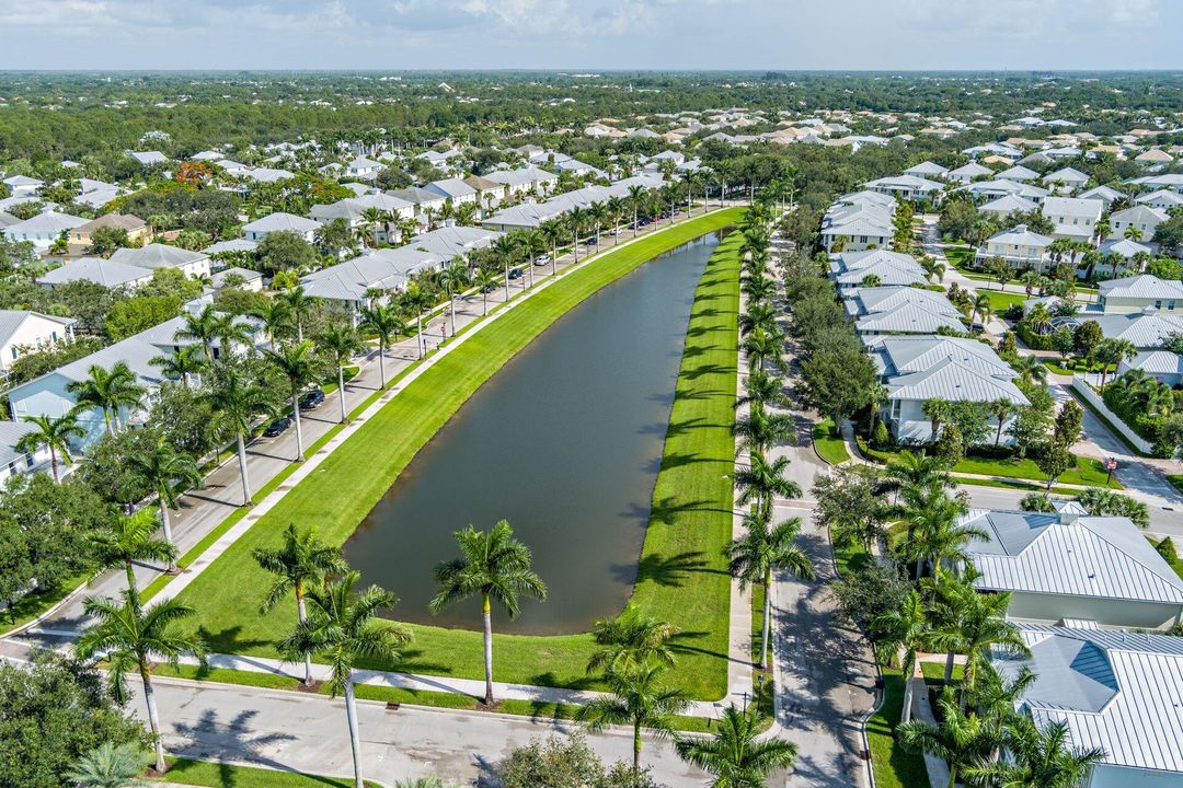 合同活跃: $600,000 (3 贝兹, 2 浴室, 1533 平方英尺)