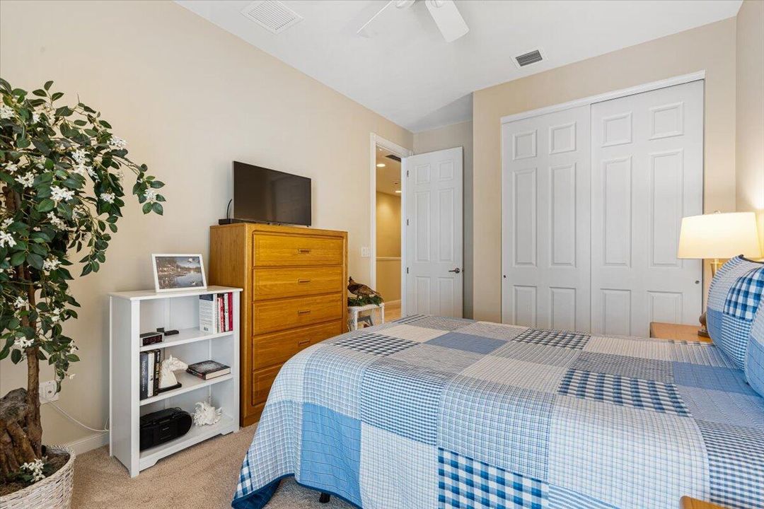 合同活跃: $600,000 (3 贝兹, 2 浴室, 1533 平方英尺)