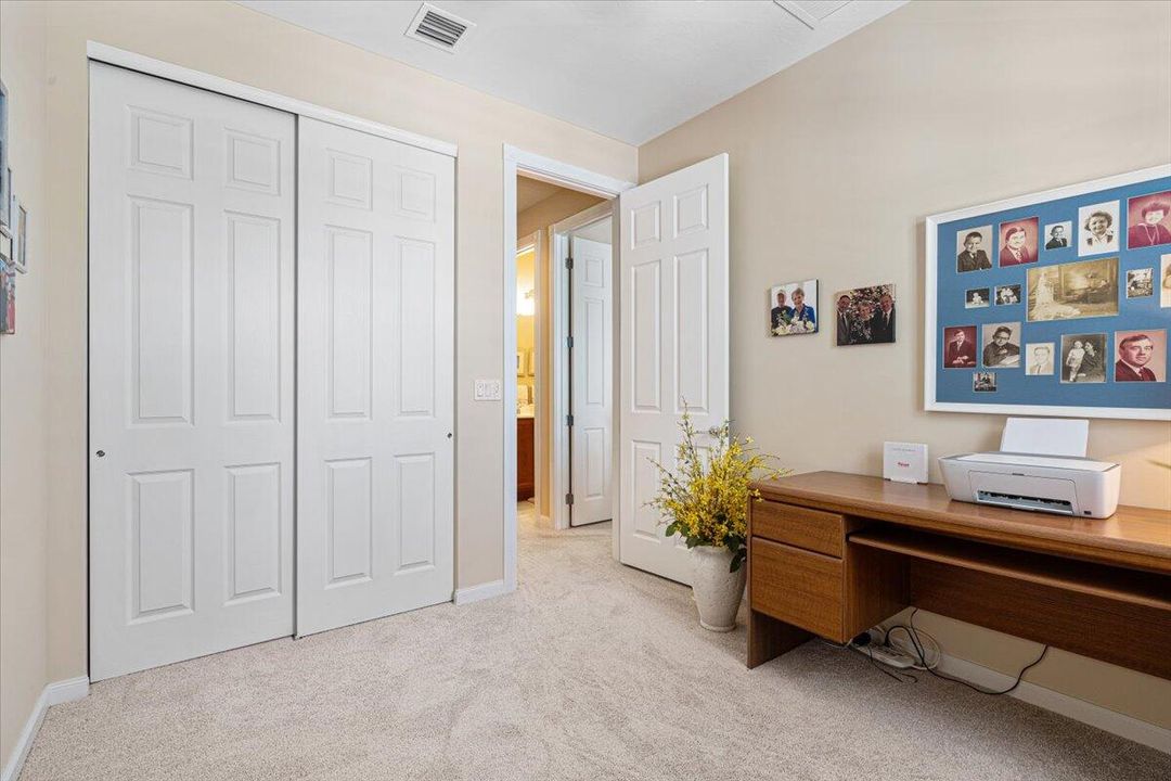 合同活跃: $600,000 (3 贝兹, 2 浴室, 1533 平方英尺)