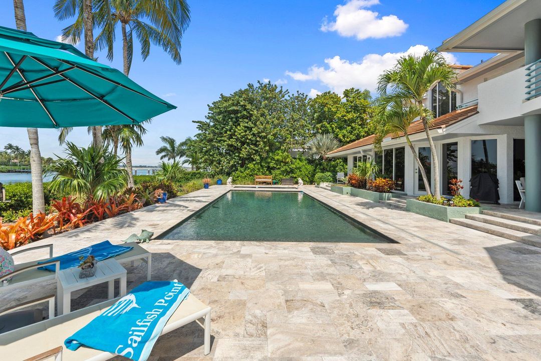 На продажу: $6,975,000 (4 спален, 3 ванн, 5360 Квадратных фут)