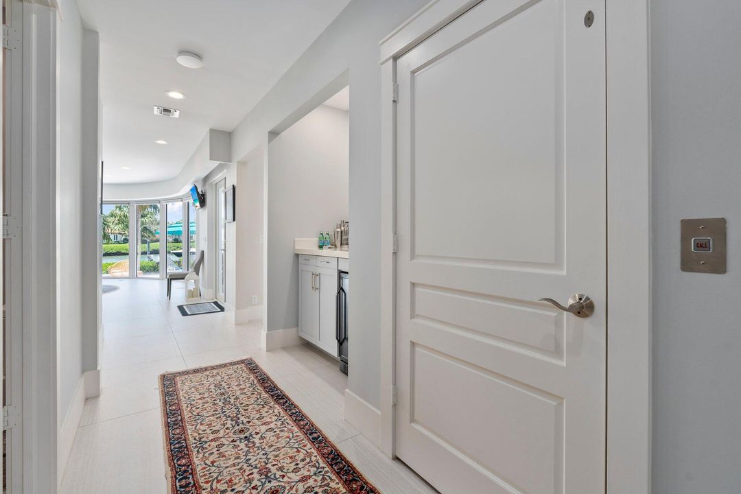 На продажу: $6,975,000 (4 спален, 3 ванн, 5360 Квадратных фут)