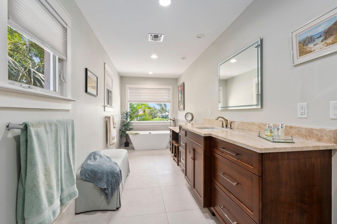 На продажу: $6,975,000 (4 спален, 3 ванн, 5360 Квадратных фут)