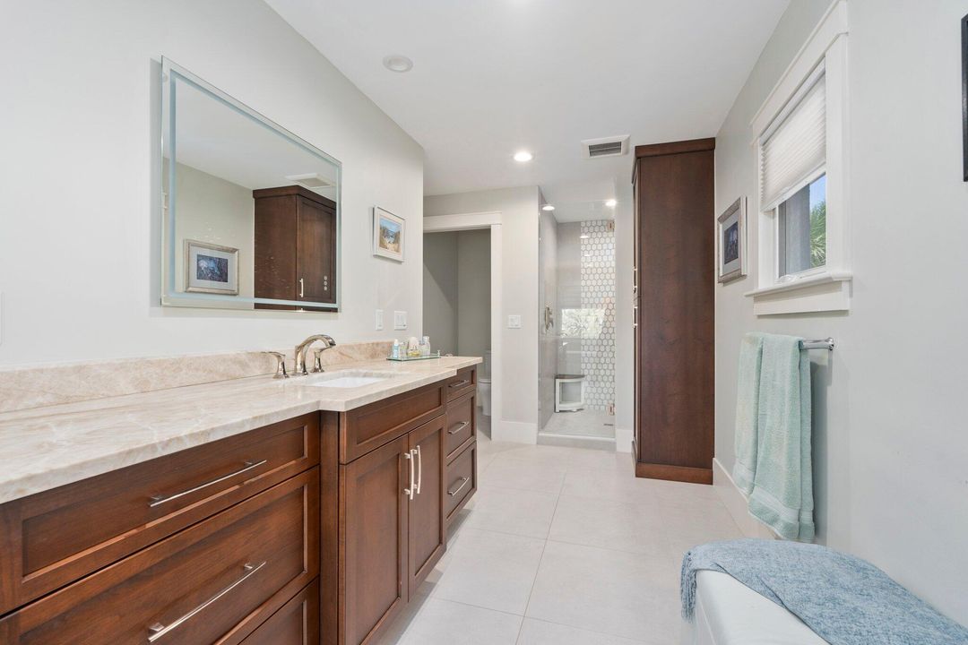 На продажу: $6,975,000 (4 спален, 3 ванн, 5360 Квадратных фут)