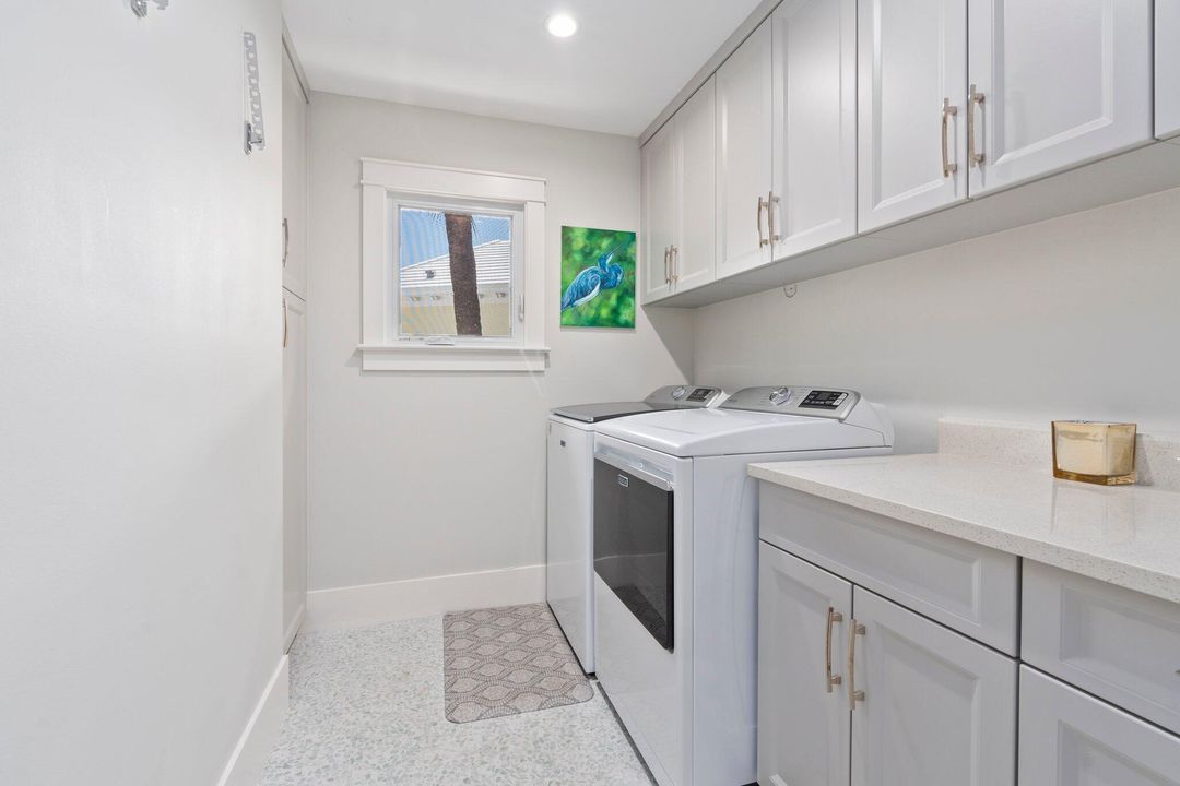 На продажу: $6,975,000 (4 спален, 3 ванн, 5360 Квадратных фут)