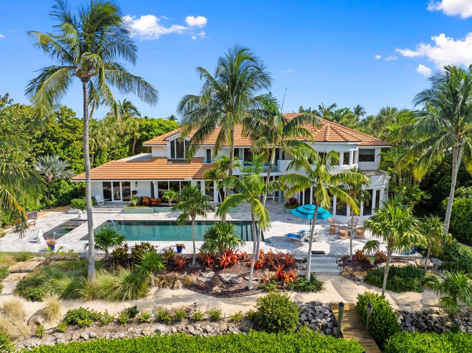 На продажу: $6,975,000 (4 спален, 3 ванн, 5360 Квадратных фут)