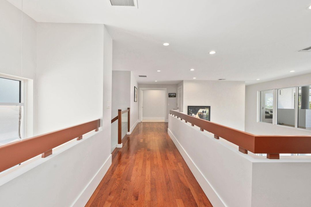 На продажу: $6,975,000 (4 спален, 3 ванн, 5360 Квадратных фут)