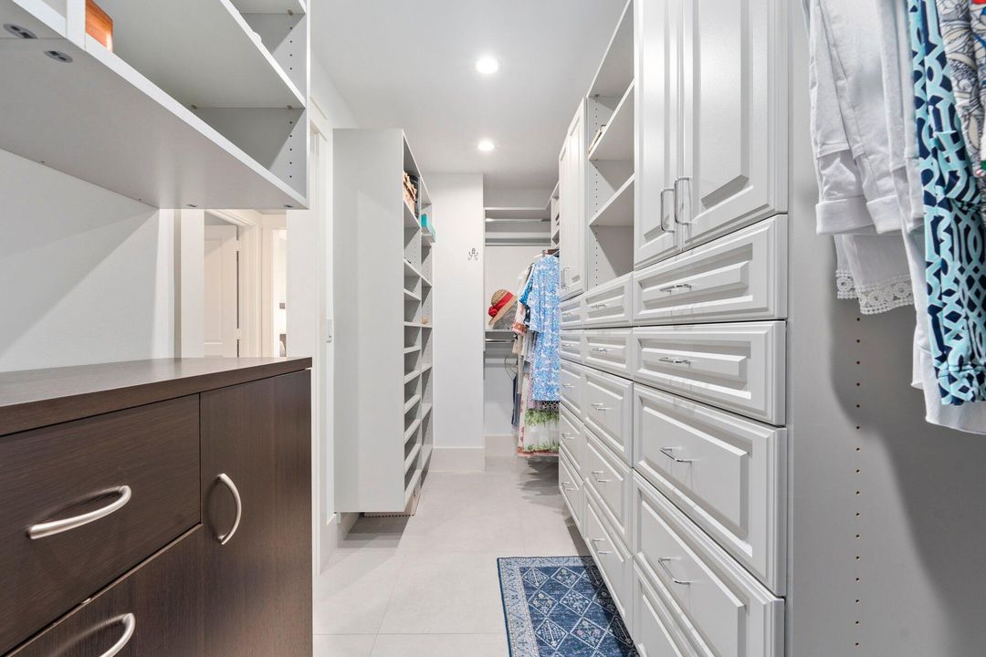 На продажу: $6,975,000 (4 спален, 3 ванн, 5360 Квадратных фут)