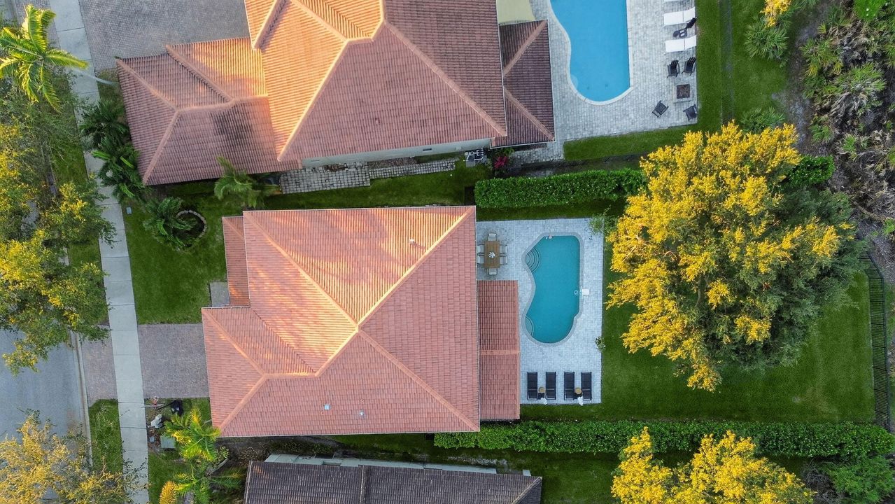 На продажу: $825,000 (4 спален, 2 ванн, 3006 Квадратных фут)