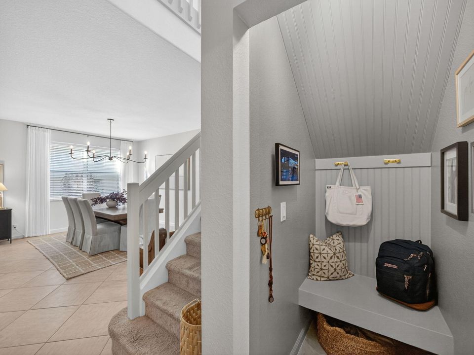 На продажу: $825,000 (4 спален, 2 ванн, 3006 Квадратных фут)