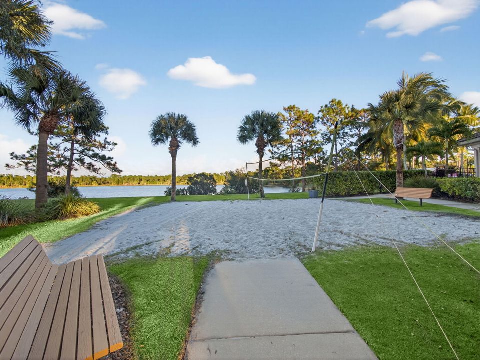 На продажу: $825,000 (4 спален, 2 ванн, 3006 Квадратных фут)