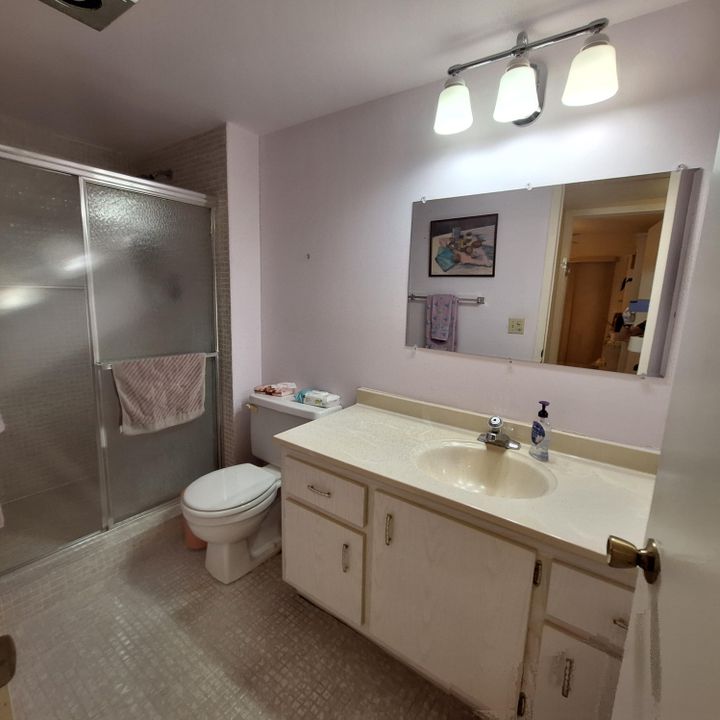 For Sale: $298,500 (2 beds, 2 baths, 1008 Square Feet)