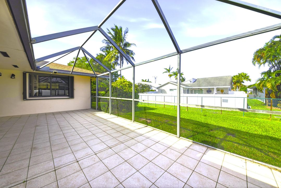 На продажу: $715,000 (2 спален, 2 ванн, 1581 Квадратных фут)