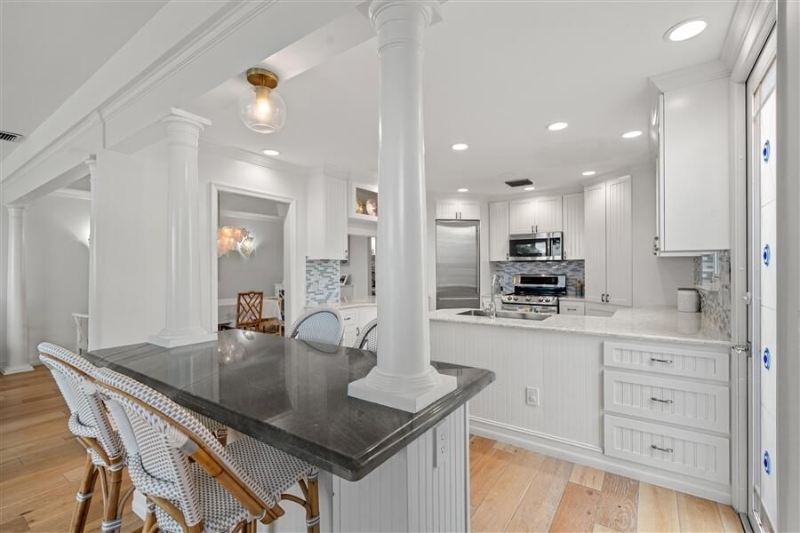 На продажу: $2,595,000 (3 спален, 3 ванн, 2985 Квадратных фут)