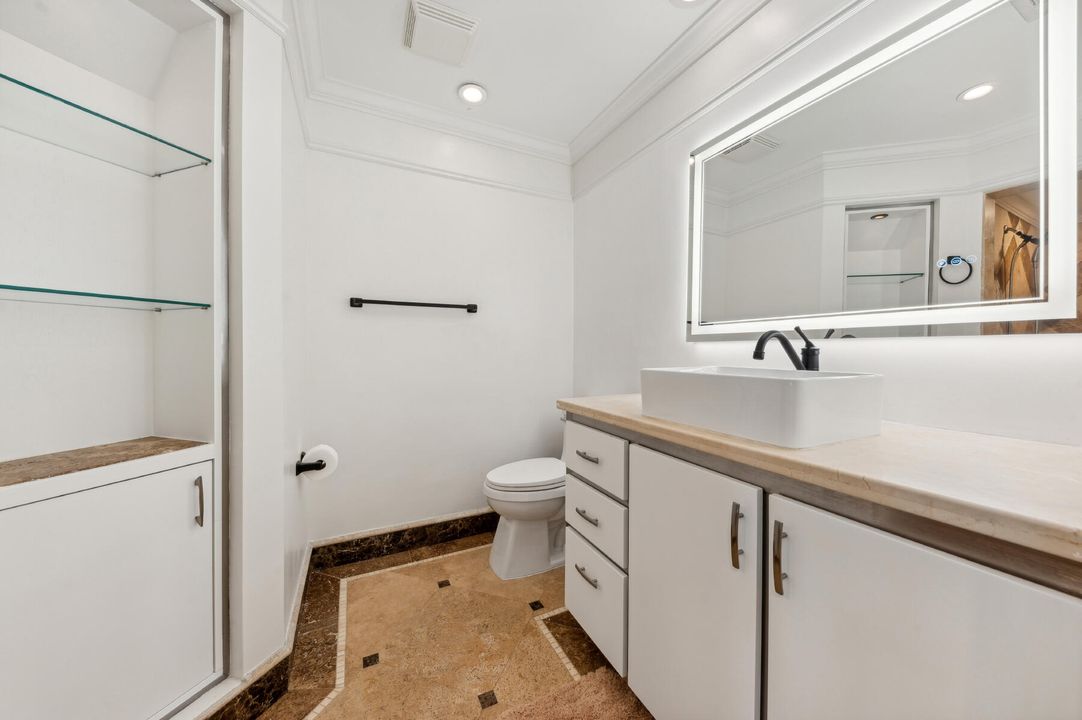 For Sale: $1,550,000 (3 beds, 2 baths, 1968 Square Feet)