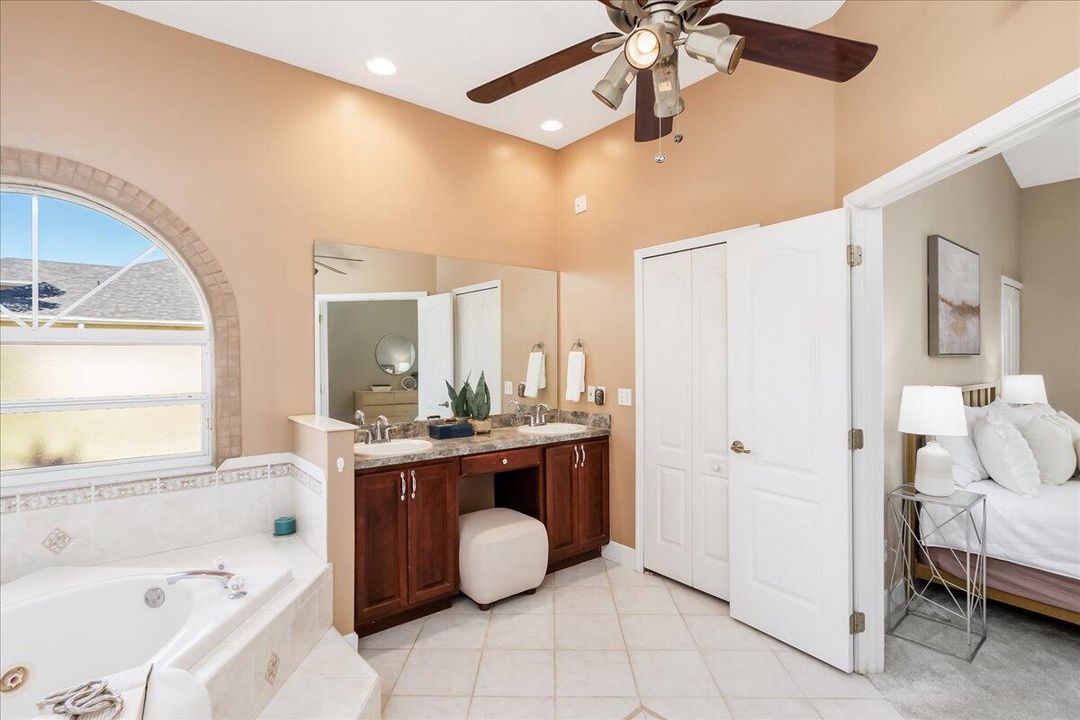 For Sale: $625,000 (4 beds, 2 baths, 2321 Square Feet)