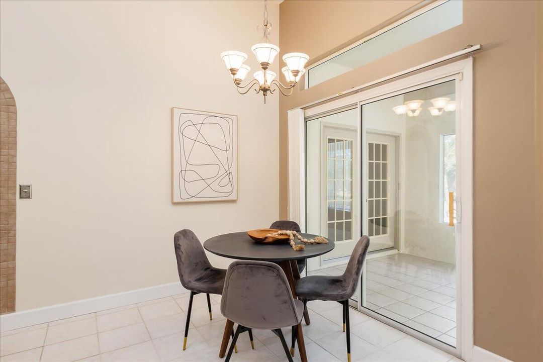 For Sale: $625,000 (4 beds, 2 baths, 2321 Square Feet)