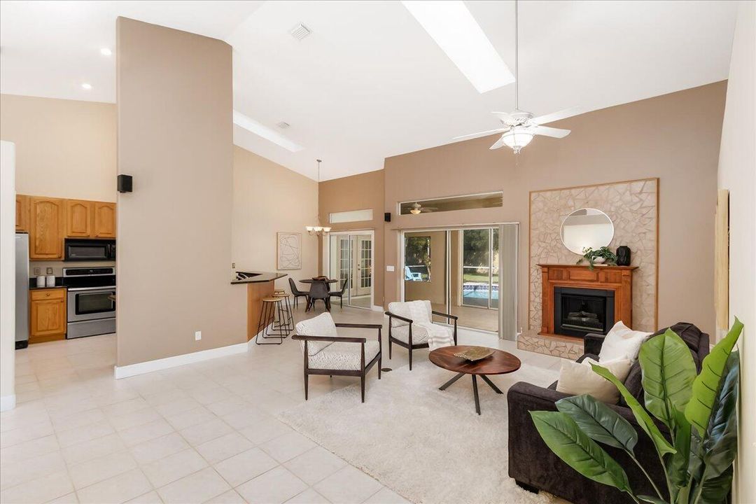 For Sale: $625,000 (4 beds, 2 baths, 2321 Square Feet)