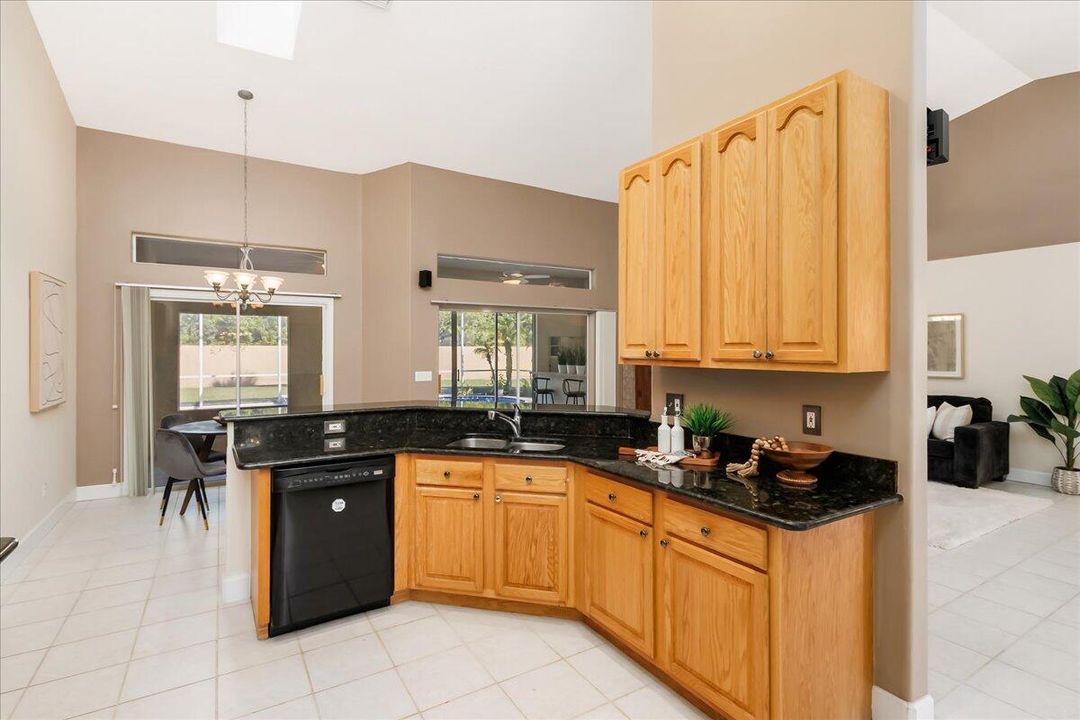 For Sale: $625,000 (4 beds, 2 baths, 2321 Square Feet)