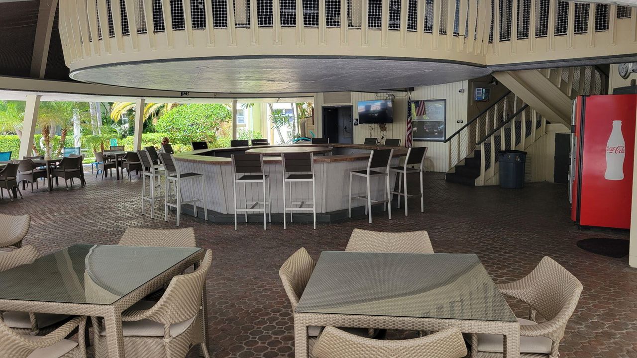 Activo con contrato: $242,500 (2 camas, 2 baños, 928 Pies cuadrados)