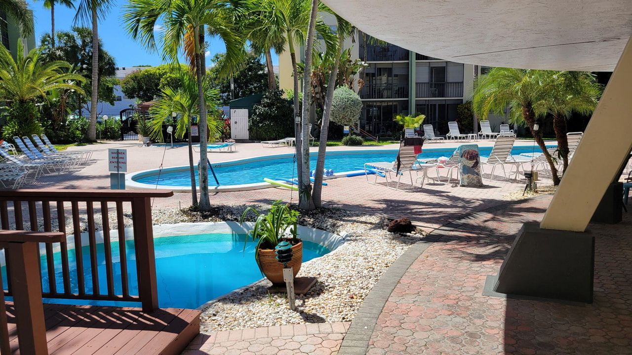 Activo con contrato: $242,500 (2 camas, 2 baños, 928 Pies cuadrados)