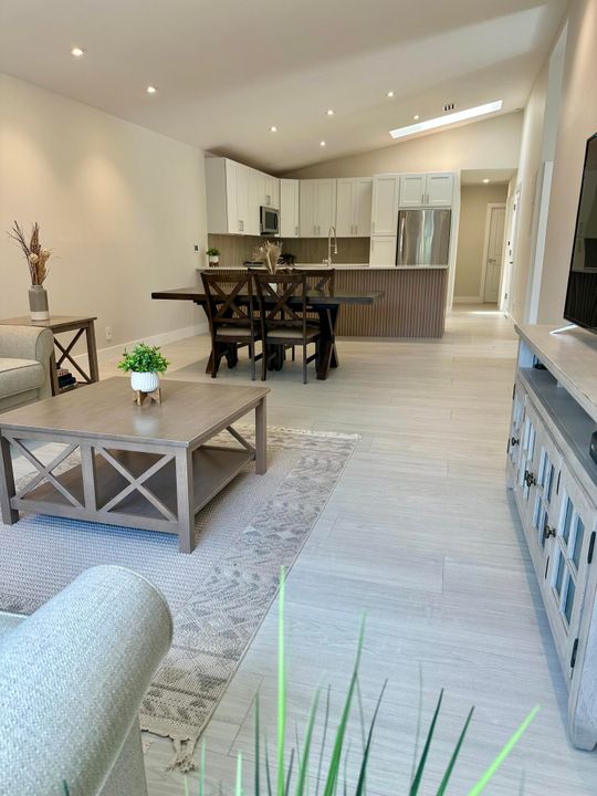 For Rent: $3,500 (3 beds, 2 baths, 1698 Square Feet)